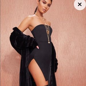 Mini black tube prettylittlething dress with split